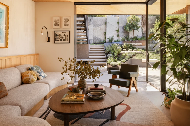 High Park: dom otwarty na światło