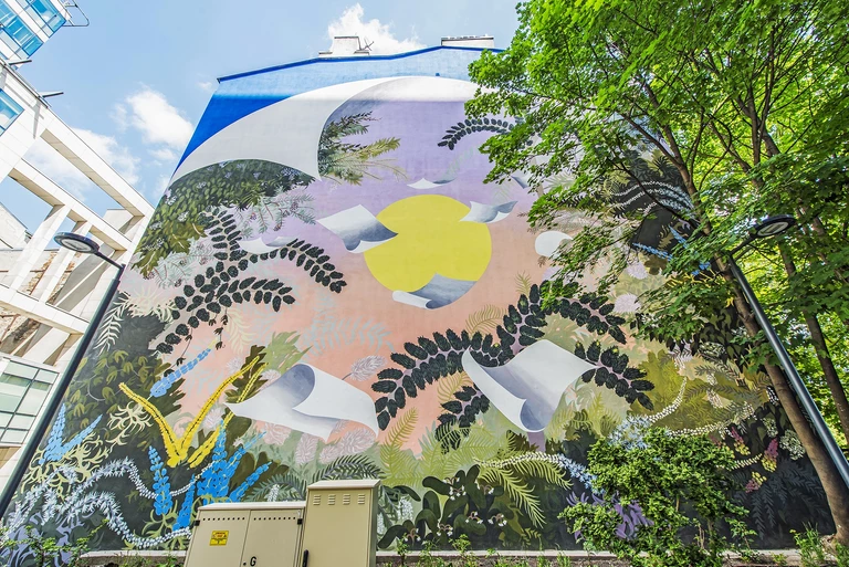 Mural przy ul. Pańskiej z obrazem Magdaleny Karpińskiej