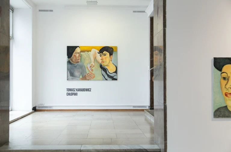 W Warszawie otworzyła się nowa galeria sztuki – Lisowski. To wędrowna przestrzeń wystawiennicza