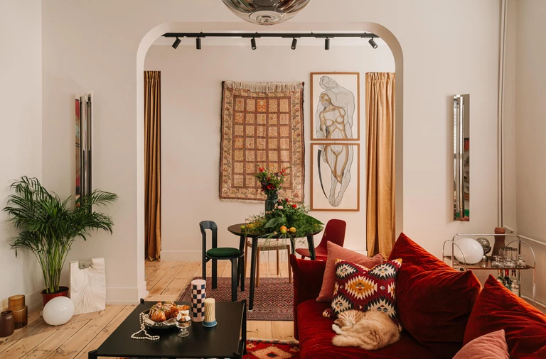 Łódź czy Orient? Eklektyczne mieszkanie zaprojektowane przez przyjaciółki