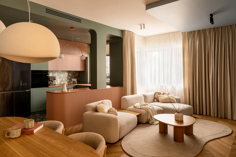 Dialog wyrazistych barw i miękkich form na warszawskiej Ochocie