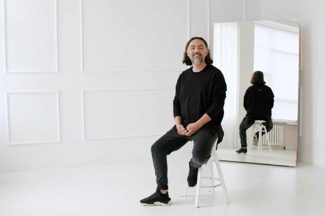 Piątka z architektem – hansgrohe zaprasza na cykl wideorozmów  (nie tylko) o projektowaniu łazienek