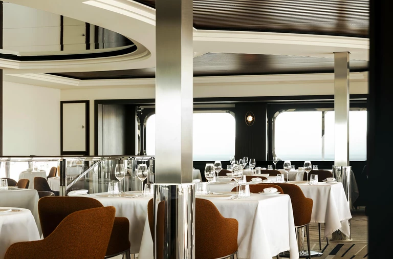 Orient Express Corinthian – największy żaglowy jacht świata według wizji francuskiego architekta