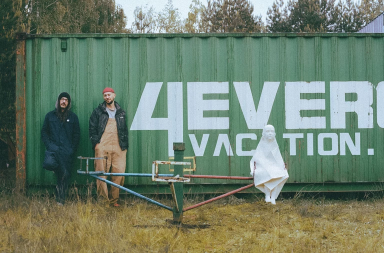 Nie przegap: Wystawa „Forever Vacation” w gdyńskiej galerii Przypływ