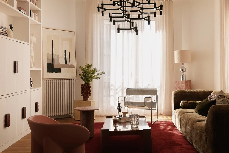 W cieniu wieży Eiffla. Zaglądamy do 140-metrowego mieszkania w Paryżu