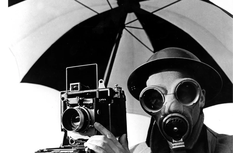 Lee Miller: od muzy surrealistów do korespondentki wojennej. Wielka retrospektywa w Tate Britain