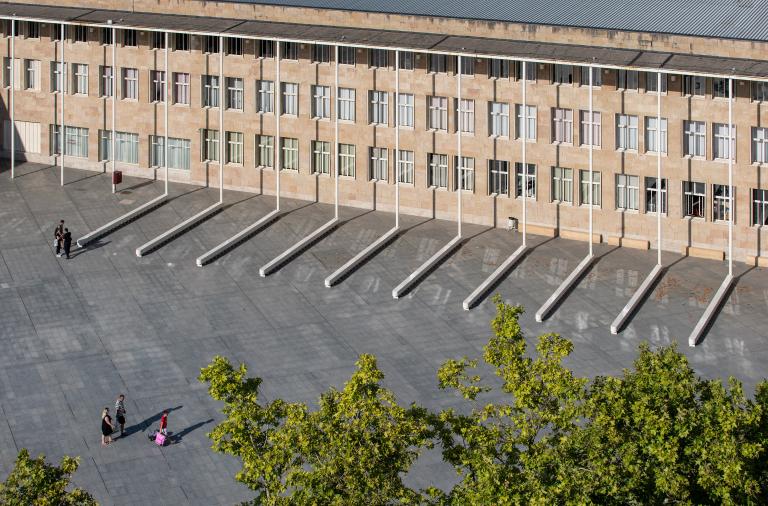 Paweł Grobelny zaprojektował ławki dla hiszpańskiego miasta Logrono
