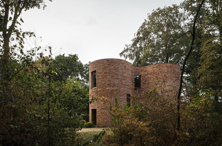 House from reclaimed brick