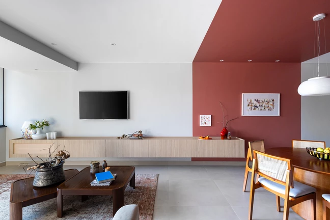 Architecture that connects generations: a space for a senior by Hersen Mendes