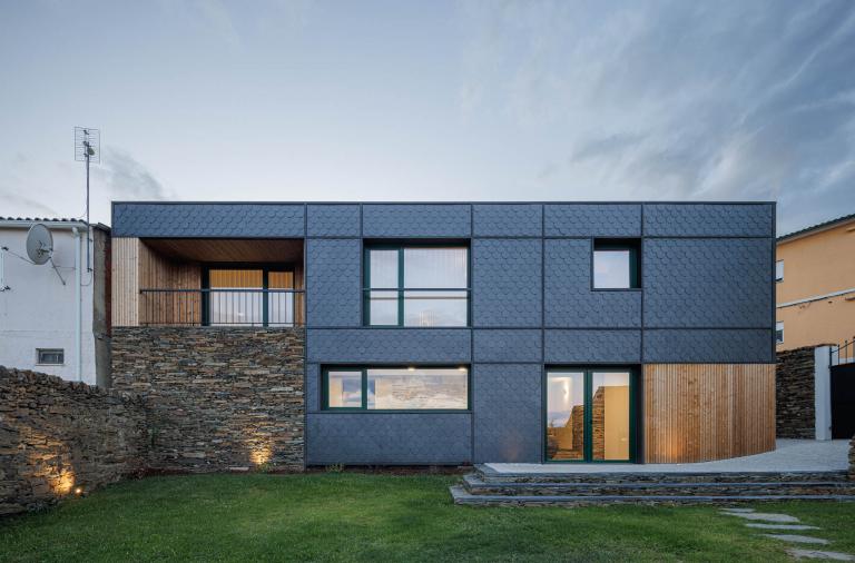 Casa Caldeira: nowoczesny dom ze starą duszą