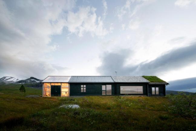 An unusual Norwegian house in the mountains