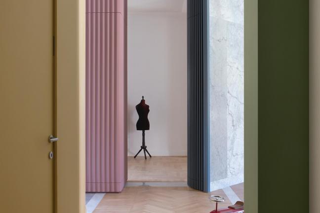 A theatrical apartment in Turin