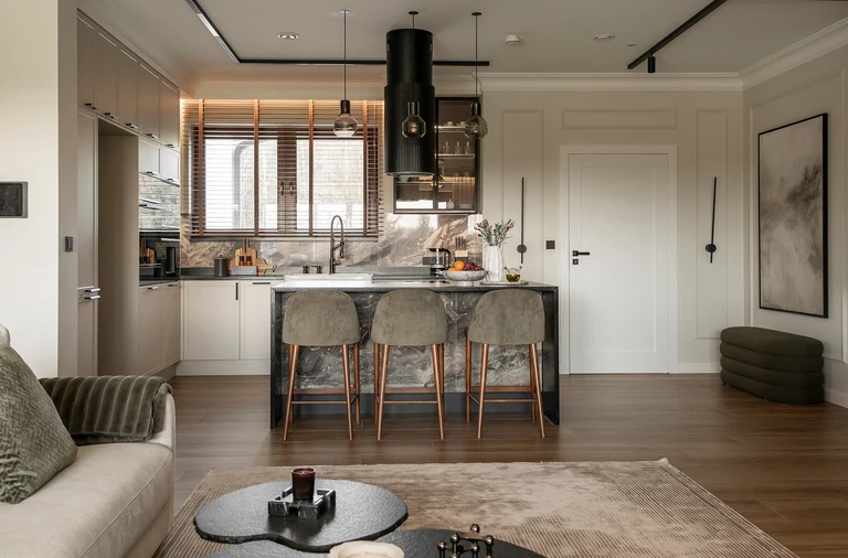 Dom z klimatem: stylowa metamorfoza willi od Home Design Decor i Giry