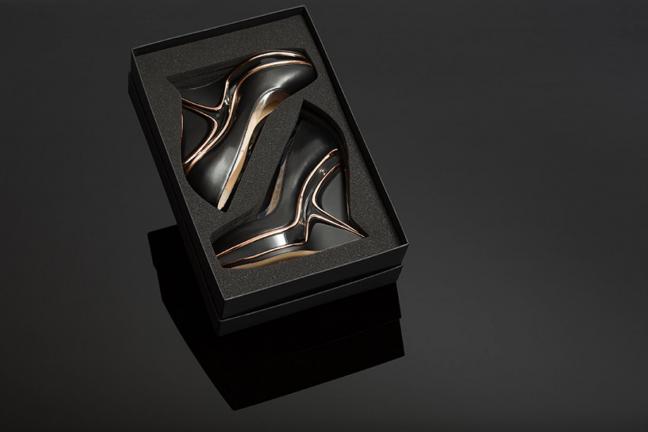 Buty i torebka od Zaha Hadid Design
