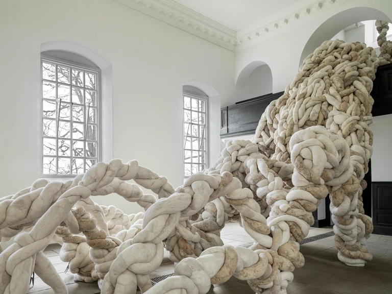 Ciało i pamięć. W tej XVIII-wiecznej kaplicy powstała monumentalna instalacja