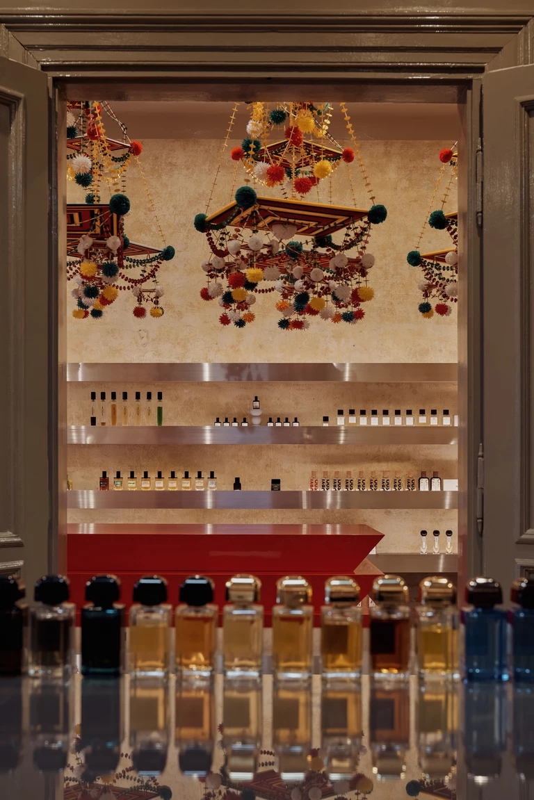 Mood Scent Bar w Krakowie. Eklektyzm, tradycjonalizm i teatralność
