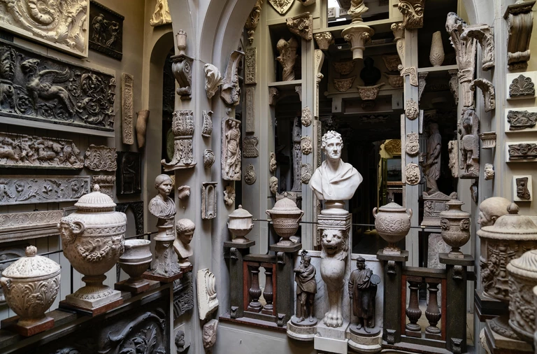 Niezwykła wystawa w Londynie. Brytyjski mistrz baroku w domu-labiryncie