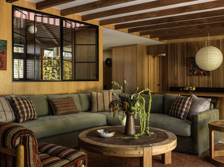 Kapsuła czasu. Kalifornijski dom z lat 50. odzyskał dawny blask