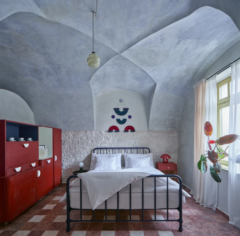 Stara suszarnia chmielu - nowy dom. Projekt-kronika studia ORA