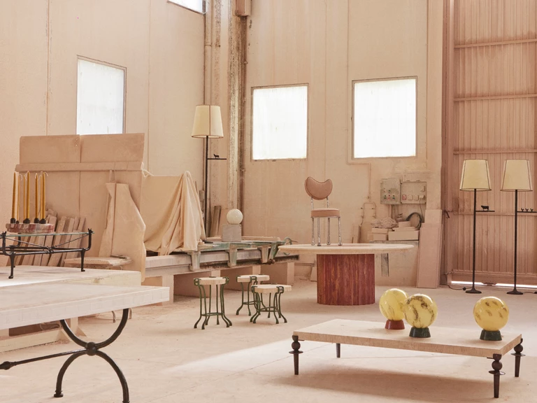 Marmur i metal – pierwsza kolekcja Marty de la Rica