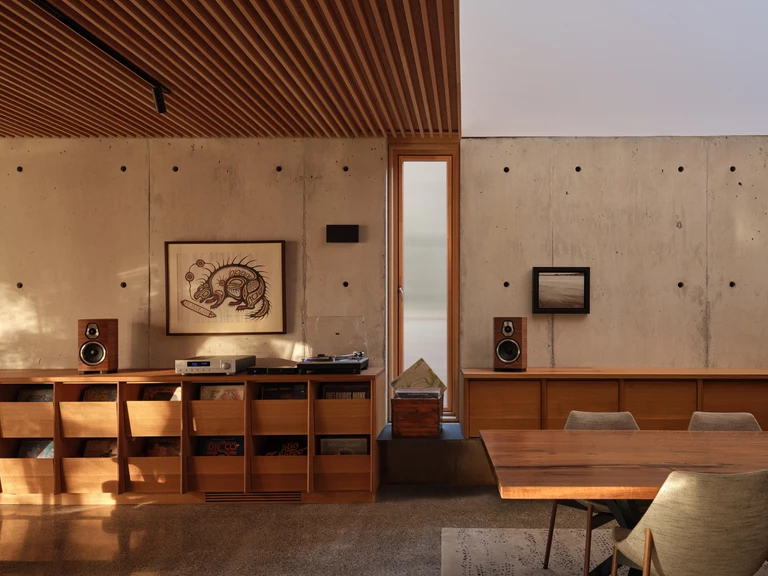 Dom, który uczy się światła