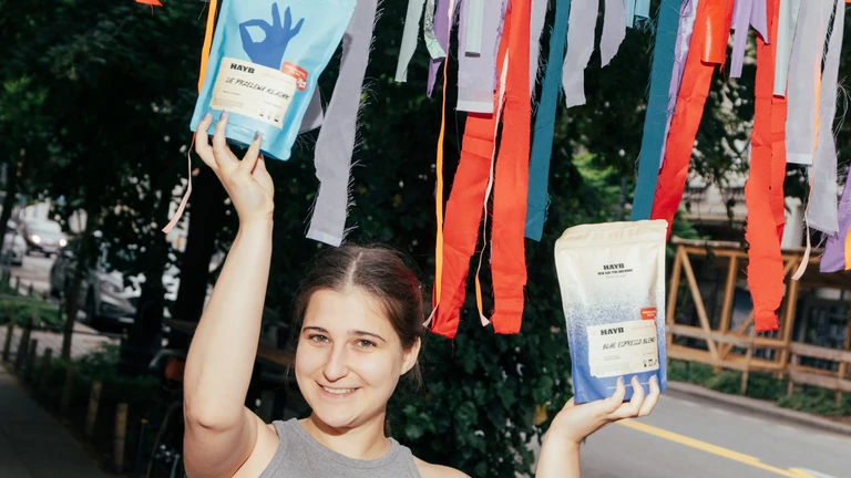 Filiżanka pełna pomocy. HAYB i Fundacja Rak’n’Roll