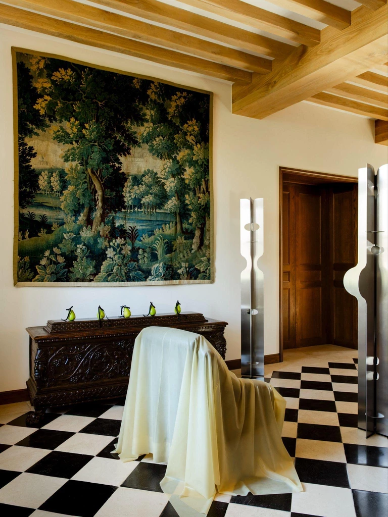 Warstwy czasu. Remont XIX-wiecznego pałacu według Katji Pargger