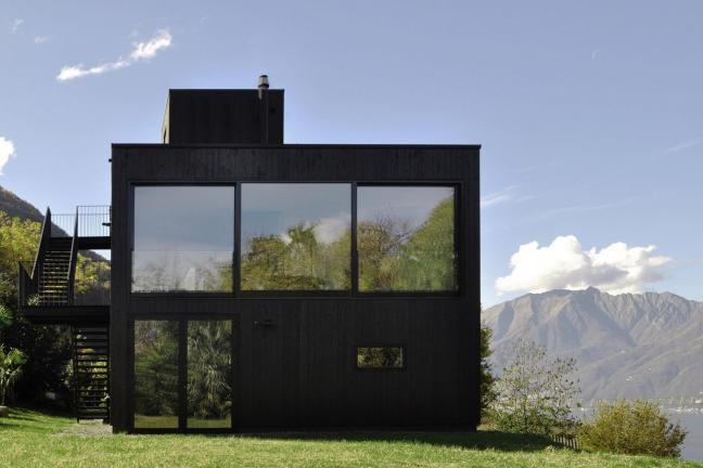 Mountain house at the lake