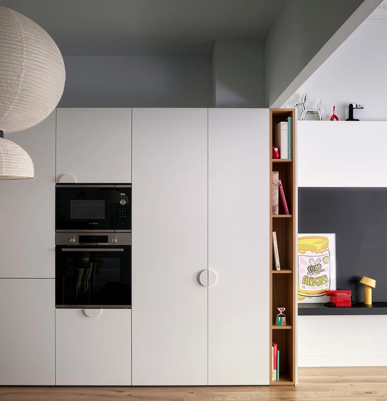 Czy można zamknąć horyzont w czterech ścianach? Kolorowa przystań byłych cyfrowych nomadów