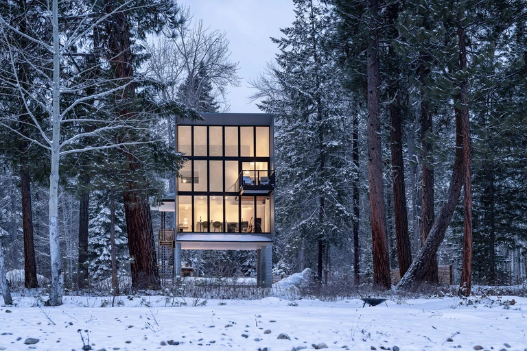 Weekendowy domek, który stał się pełnoprawnym domem wśród natury