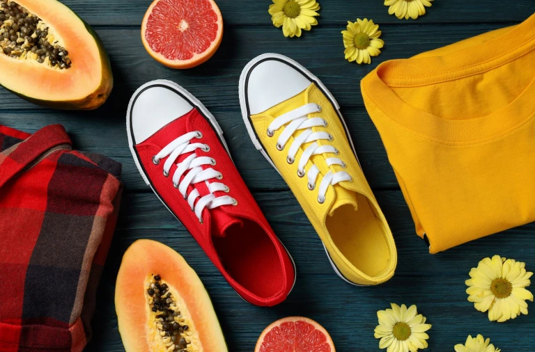 Buty damskie Converse – modne połączenie stylu i wygody. Sprawdź, jak je nosić na co dzień!