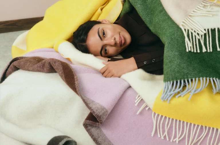 Loom od Tylko. Wełniany koc, który otula ciepłem i kolorem