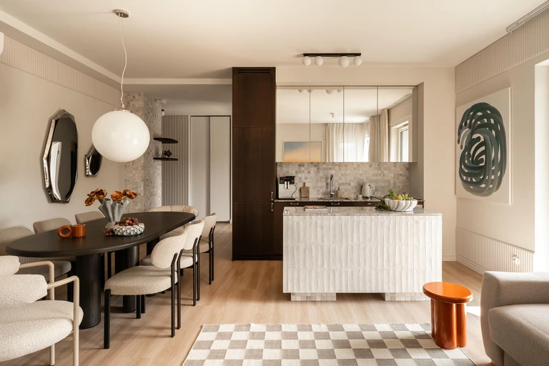 Apartament namalowany słońcem. Projekt Aleksandry Sowy w Juracie