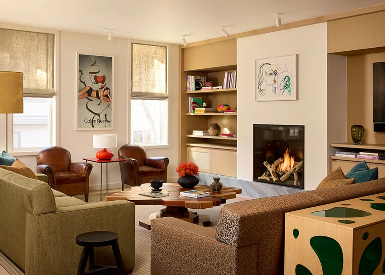 Kolorowy apartament w Aspen. Tu sztuka dyktuje zasady 