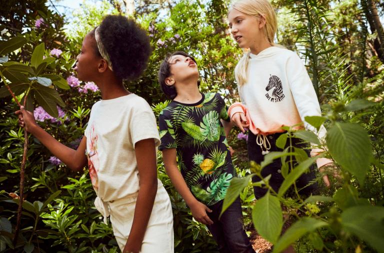 H&M has created a collection in cooperation with a Polish illustrator