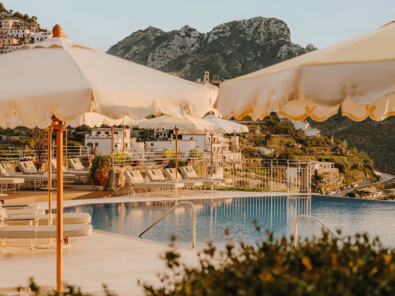 La Piscina – basenowy szyk we włoskim stylu