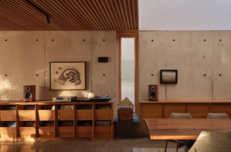 Dom, który uczy się światła