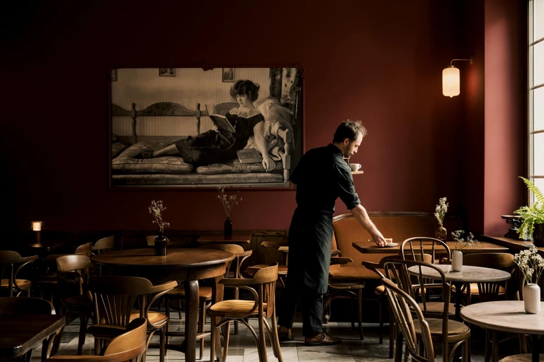 Wyjątkowy klimat Retro w sercu Gdańska według projektu PB/STUDIO