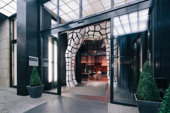 Bajkowy hotel w stylu Bauhausu